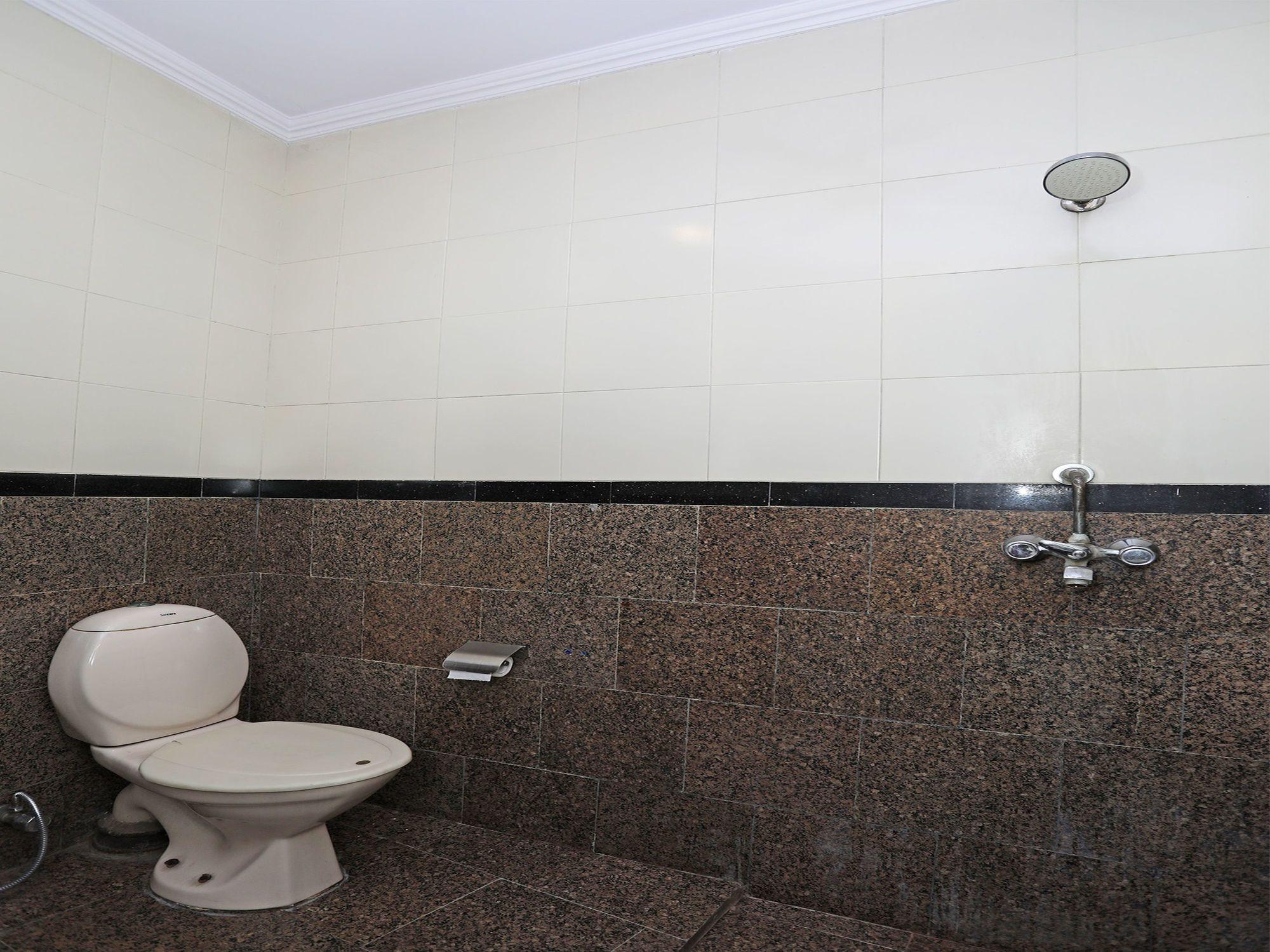 Capital O 10750 Hotel Vivek New Delhi Extérieur photo