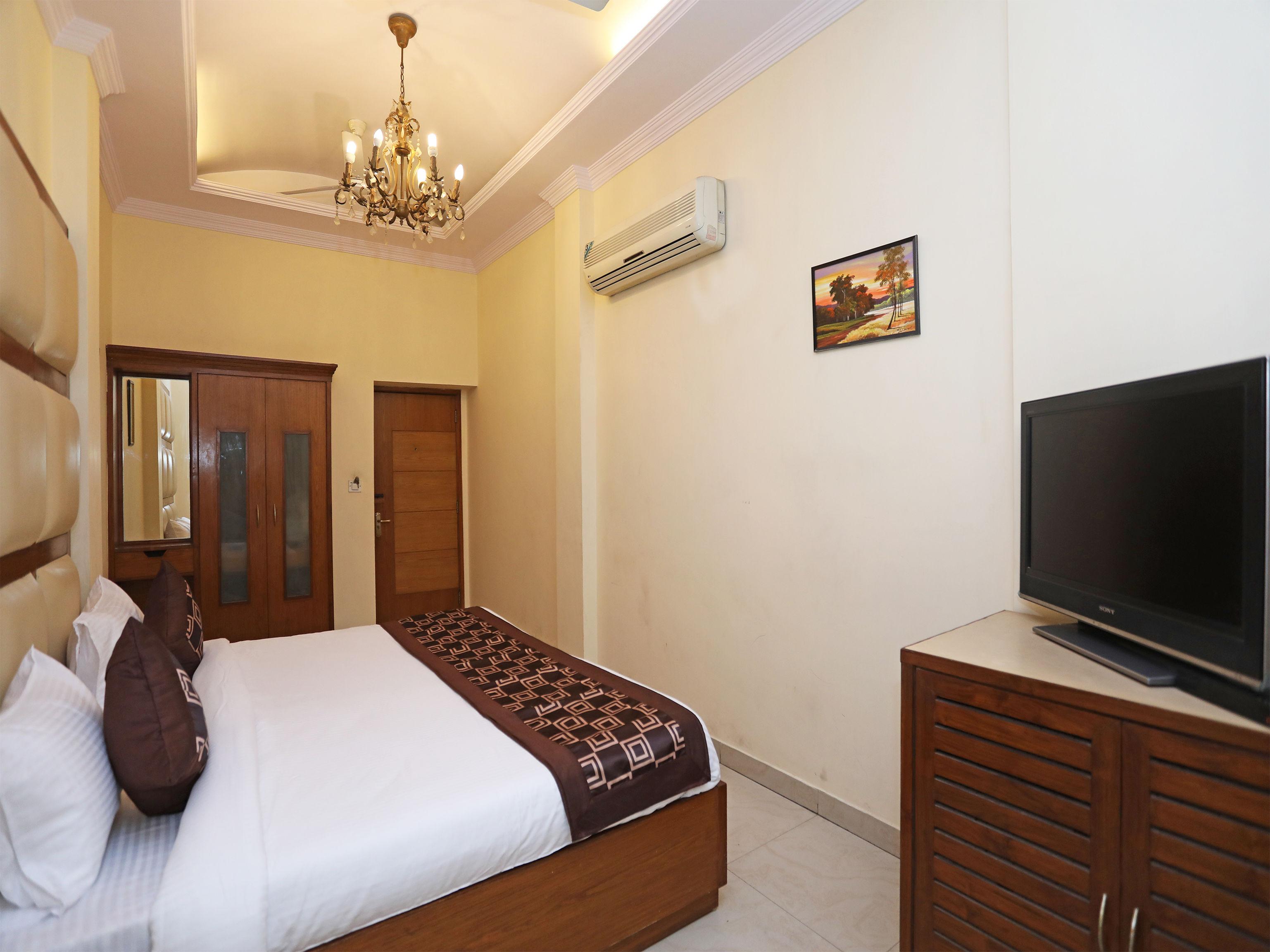 Capital O 10750 Hotel Vivek New Delhi Extérieur photo