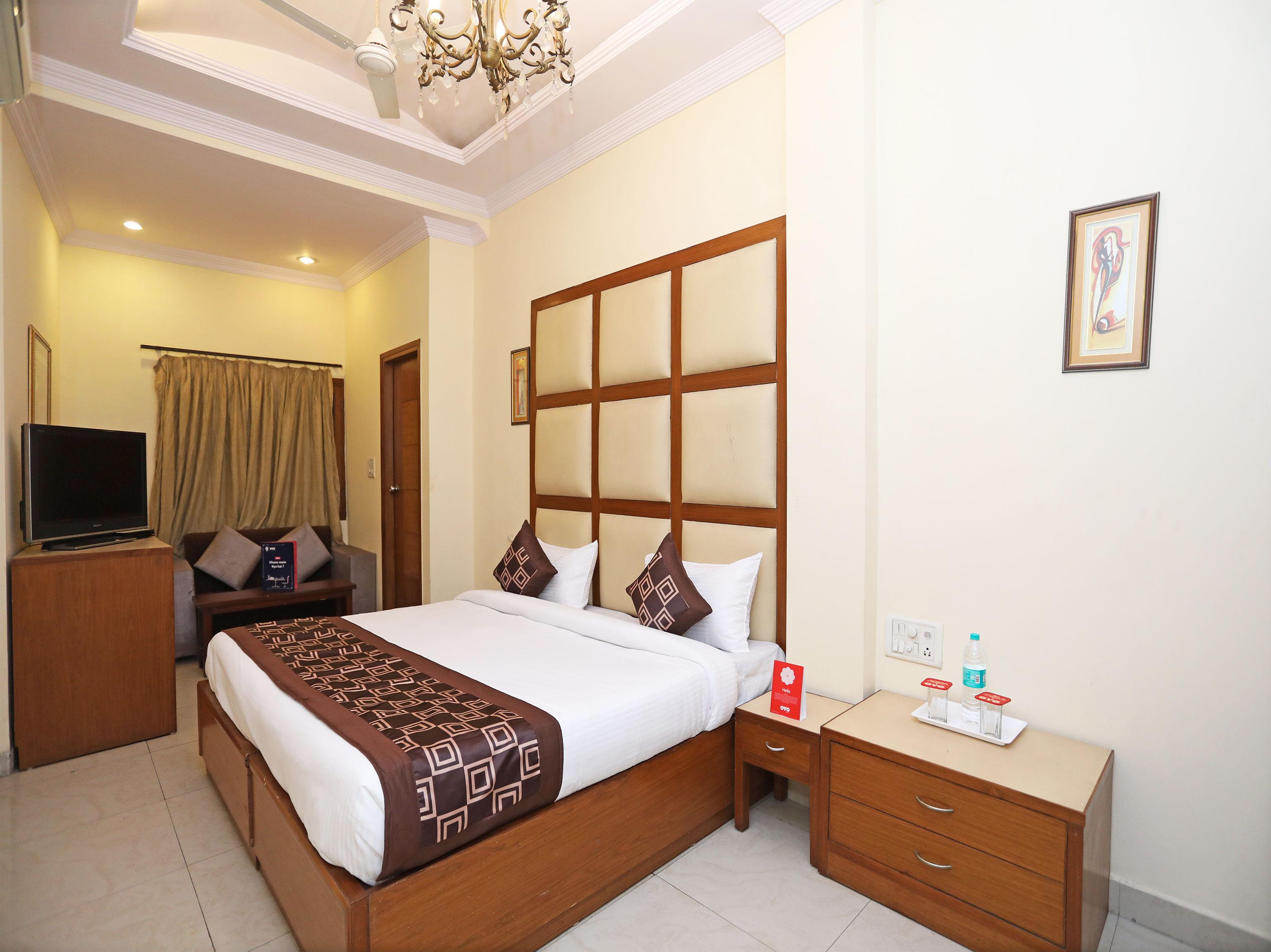 Capital O 10750 Hotel Vivek New Delhi Extérieur photo