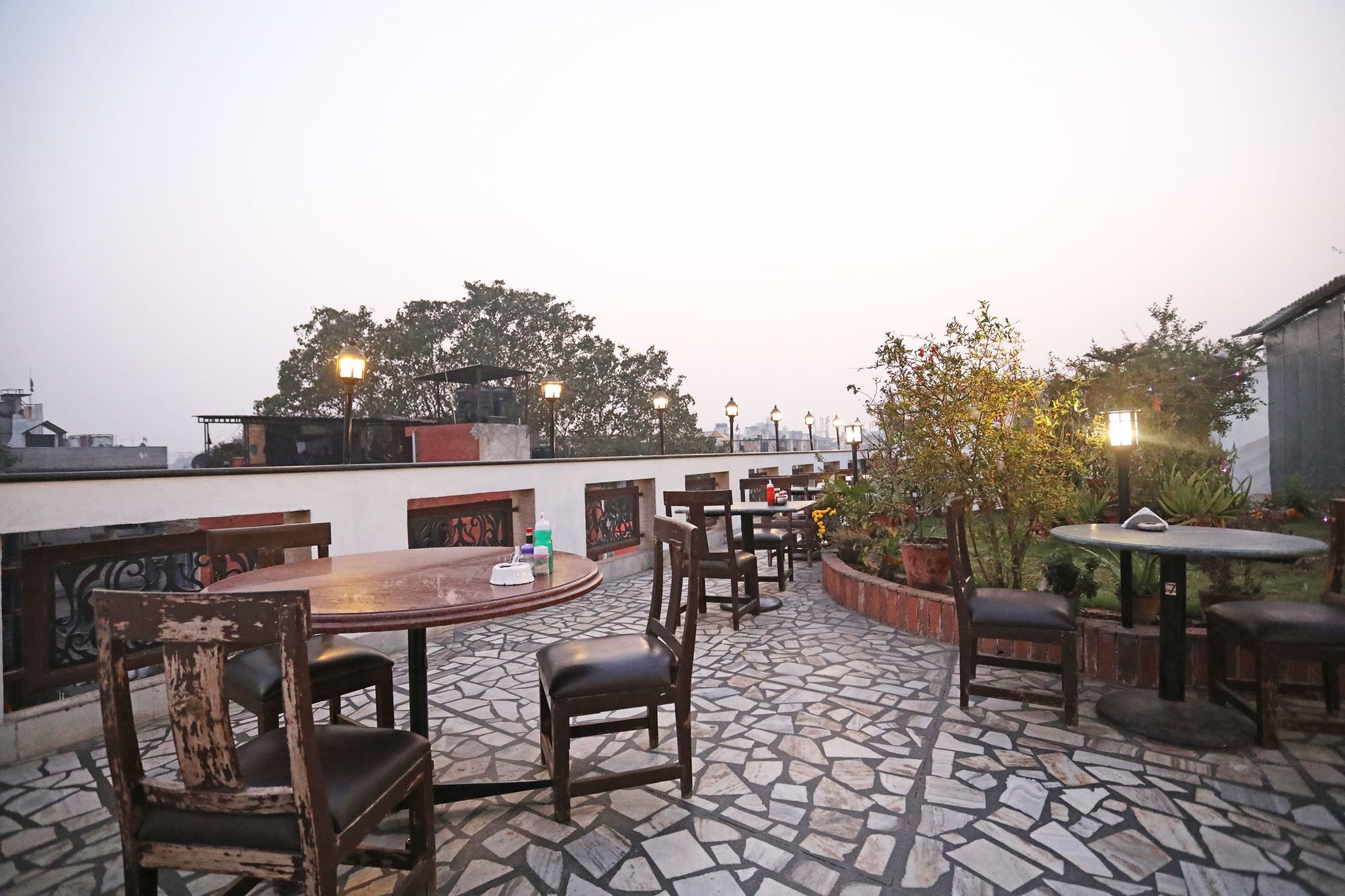Capital O 10750 Hotel Vivek New Delhi Extérieur photo
